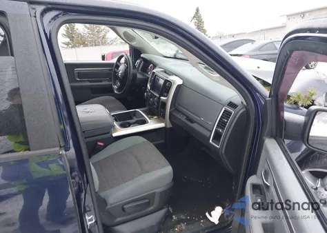 2018 Ram 1500 Big Horn 4X4 5'7 Box z USA, uszkodzony, nr VIN 1C6RR7LG4JS109086